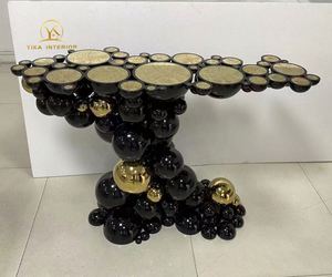 Mesa Consola de Acero Inoxidable Negra y Dorada Boca Do <span class=keywords><strong>Lobo</strong></span> con Tapa con Círculos Grabados, Mesa Consola Decorativa para Entrada o Sala de Estar - Product Image 1