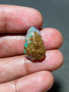 Ópalo etíope natural de grado AAA, Ópalo welo áspero aceitoso para la fabricación de joyas, ópalo de Base blanca con fuego múltiple y verde - Product Image 2