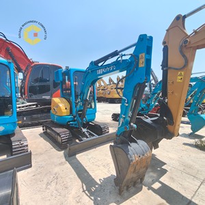 Miniexcavadora japonesa original Kubota U35 25HP de cumplimiento global para comercio internacional - Product Image 1
