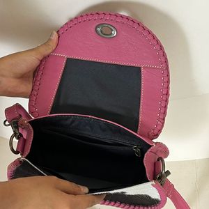 Bolso Bandolera de Cuero Vacuno Hecho a Mano Estilo Occidental con Patrón Floral Grabado, Bolso Boho Vintage para Mujer con Correa Ajustable - Product Image 6