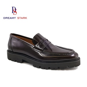Chaussures Oxford pour hommes en cuir véritable brillant de haute qualité, fabriquées à la main en Italie, logo personnalisé, légères, confortables et respirantes pour l'automne - Product Image 1