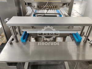 SINOFUDE Bären maschine Vitamin Gummy Making Machine Weiche Pektin Candy Making Machine Hohe Kapazität - Product Image 6
