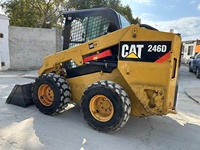 Meilleur prix pour une chargeuse sur pneus CAT246C d'occasion importée, capacité de charge nominale de 2500 kg, puissance de 129 kW, provenant d'un fournisseur direct d'usine au Japon