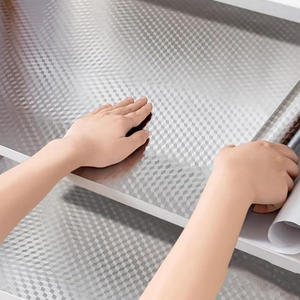 Résistant à l'huile brillant 3D feuille d'aluminium stickers muraux résistant à la chaleur étanche auto-adhésif <span class=keywords><strong>cuisine</strong></span> dosseret papier peint rouleaux - Product Image 2