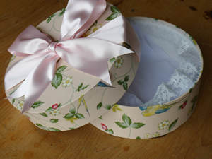 Caja de tocado circular en rosa fresa salvaje, regalos hechos a mano para la novia/invitado de boda/o fiesta nupcial - Product Image 3