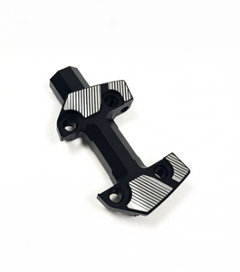 Pièces de support antidérapantes pour pédale industrielle en aluminium anodisé noir 3/4/5 axes, usinage CNC de haute précision OEM - Product Image 3