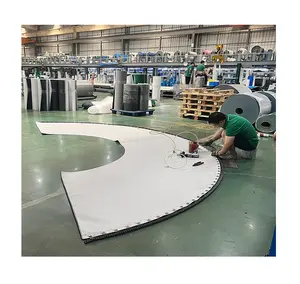 Equipamento de máquina de torneamento de venda direta personalizado de fábrica correia transportadora de PVC de 90 graus
