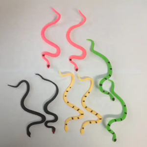 <span class=keywords><strong>Serpientes</strong></span> <span class=keywords><strong>pequeñas</strong></span> <span class=keywords><strong>de</strong></span> plástico Venta al por mayor Serpiente falsa <span class=keywords><strong>de</strong></span> <span class=keywords><strong>goma</strong></span> Juguetes coloridos surtidos <span class=keywords><strong>de</strong></span> alta calidad para niños Broma Favores <span class=keywords><strong>de</strong></span> fiesta <span class=keywords><strong>de</strong></span> Halloween - Product Image 4