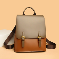 Sac à dos pour femme en cuir PU color block avec rabat, boucle dorée, port multi-positions, sangle réglable, grande capacité, vintage et élégant
