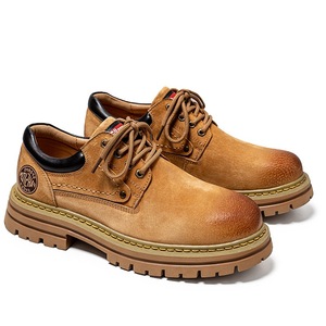 Nouvelles bottes courtes classiques vintage 2025 avec semelles épaisses et talons hauts, en cuir, basses, chaussures de travail pour hommes - Product Image 1