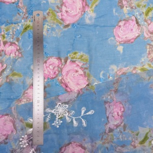 Tela de textura plisada bordada de poliéster de alta calidad 100%, estampado Floral negro y azul, <span class=keywords><strong>Material</strong></span> de Vestido ligero y transpirable - Product Image 3