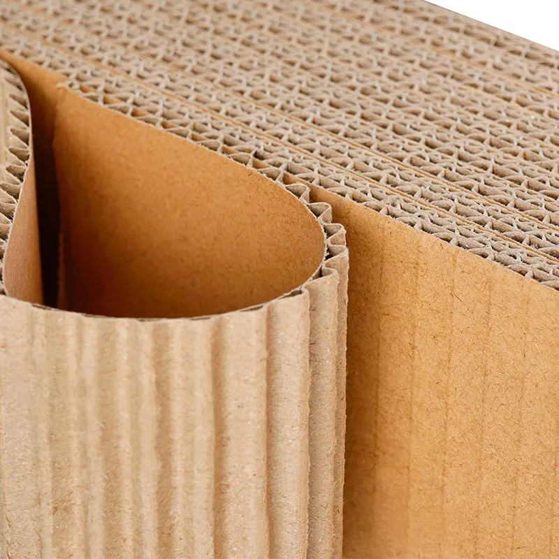 Carton pressé recyclable Boîte en carton d'épaisseur de papier E F Feuilles de cannelure Feuilles de carton ondulé Disque brun plat