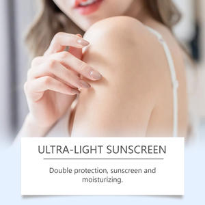 Crema Protectora Solar Humectante con Vitamina E HOYGI, Cuidado de la Piel, Vegana, Cruelty-Free, Protección UV para Verano y Exteriores, 50g, Ultraligera - Product Image 5