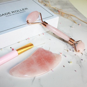 3 in 1 With Brush Cuarzo Rosa Natural Rose Quartz Guasha Stone Private Label Jade Roller <strong>Gua</strong> <strong>Sha</strong> <strong>Set</strong> Slimming Face Massage Tool - Product Image 6