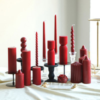 Bougie pilier en cire de soja parfumée artisanale de style rétro français rouge bordeaux pour Noël, Diwali, la fête des pères