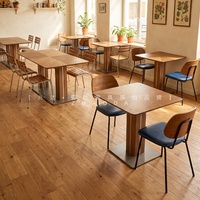 Ensemble table et chaises minimalistes en noyer, forme simple, pour pâtisseries et restaurants occidentaux