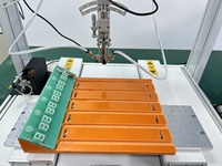 Robot à souder automatique de précision ± 0.1mm pour panneaux LCD LED outil de collage électronique Machine à souder à l'étain