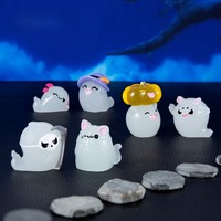 Figurines en résine miniatures phosphorescentes d'Halloween en gros : Décorations fantômes, citrouilles et pierres tombales pour maisons de poupées, micro-paysages et loisirs créatifs DIY