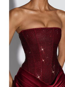 SDM211 Elegante <span class=keywords><strong>Vestido</strong></span> <span class=keywords><strong>Corto</strong></span> <span class=keywords><strong>Rojo</strong></span> <span class=keywords><strong>de</strong></span> Satén con Escote Tubo y Varillas, Sin Mangas, con Diamantes, Venta al por Mayor, Nueva Llegada - Product Image 4