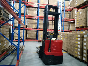 Carretilla elevadora que camina eléctrica llena <span class=keywords><strong>del</strong></span> apilador 1000kg 1500kg de la plataforma con la batería de carga - Product Image 4