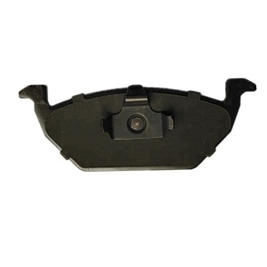 180698151 D768 pièces automobiles plaquette de frein de voiture plaquettes de frein en céramique avant pour Volkswagen Jetta - Product Image 3