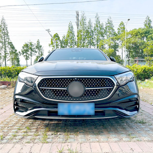 ชุดแต่งกระจังหน้า Mercedes-Benz E-Class W214 S214 AMG Line 2024 พร้อมครีบอากาศและสติ๊กเกอร์ตกแต่ง - Product Image 1