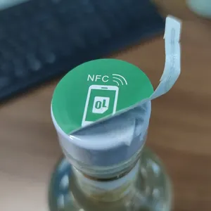 Custom 13.56mhz 416 Bytes NDEF NFC Tag 424 DNA Tamper Proof NFC Bottles Sticker For Wine Bottle