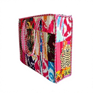 Sac fourre-tout en coton matelassé bohème pour femmes, sac à bandoulière fait main en patchwork, sac fourre-tout quotidien pour femmes, sac à main chic bohème fait main - Product Image 1