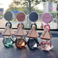 Diffuseur d'huiles essentielles liquides en gros pour voiture, mini-désodorisant automobile avec couvercle en verre, parfum automobile
