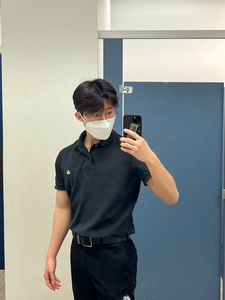 ขายส่งโพลีเอสเตอร์ 4 วิธียืดนักออกแบบเสื้อโปโลกอล์ฟเปล่าธรรมดาชุดเย็บปักถักร้อยโลโก้ที่กําหนดเองเสื้อโปโลปก - Product Image 6