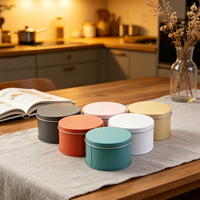 Boîtes en fer blanc rondes multicolores en gros avec finition laquée et logo personnalisé pour l'emballage de bougies et de cadeaux