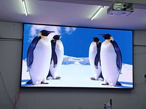 屋内ショッピングモール<span class=keywords><strong>LED</strong></span>ディスプレイP4.0磁気式前面メンテナンス広告ポスタースクリーンビデオウォールパネルHDステージスクリーン - Product Image 2