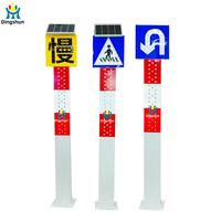 Panneau de signalisation routière solaire LED en acier galvanisé écologique avec protection IP53 pour les routes