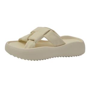 Chaussons pour homme et femme, élégants et tendance, pour l'extérieur, avec ajustement polyvalent et fonction antidérapante - Product Image 1