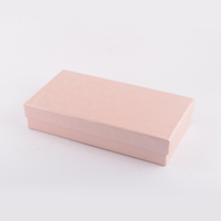 Boîte cadeau personnalisée de luxe avec couvercle rigide et base, boîte en papier avec logo, boîte en carton haut de gamme, boîte cadeau rose.