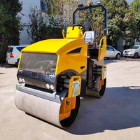 Mini rouleau de route autoporté de 2 tonnes avec double tambour pour moteur essence/diesel Petit compacteur vibrant Machine à composants pour moteur à noyau