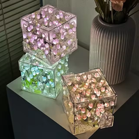 Décoration de chambre créative, lampe de nuit à miroir tulipe infini, lampe tulipe DIY faite à la main, lampe fleur tulipe carrée magique artificielle