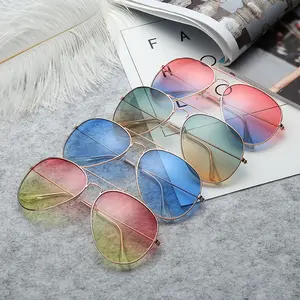 Lunettes de soleil 3025 en métal, nouvelle conception <span class=keywords><strong>2022</strong></span>, verres couleur mer, <span class=keywords><strong>prix</strong></span> abordable, pour conducteur en extérieur - Product Image 1