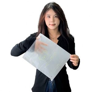 ถุงซิป PVC รีไซเคิลได้สำหรับธุรกิจ พร้อมโลโก้สั่งทำพิเศษ สำหรับบรรจุภัณฑ์เครื่องประดับและเสื้อผ้า - Product Image 5