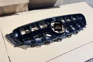 Grille de pare-chocs avant <span class=keywords><strong>prix</strong></span> usine pour <span class=keywords><strong>Mercedes</strong></span> benz w213 e63s calandre style <span class=keywords><strong>AMG</strong></span> 2016-2019 argent/noir - Product Image 4