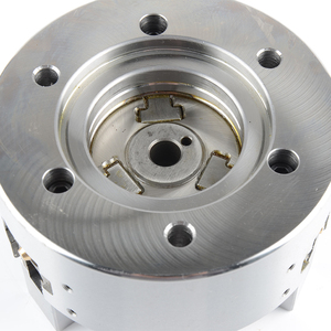 Mandrin de tour Drake à vendre avec contre-pointe et trois mâchoires souples pneumatiques pour tour - Product Image 3