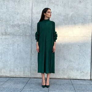 Robe Abaya plissée en polyester imprimé de qualité supérieure pour femmes musulmanes avec design personnalisé et services de vente en gros - Product Image 1