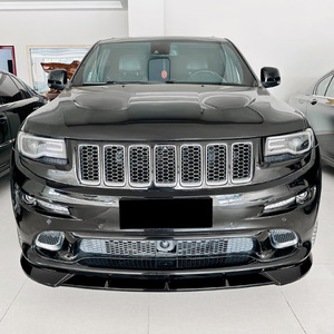 Alerón Delantero para Jeep Grand Cherokee SRT8 2012-2016, Acabado Negro Piano con Textura de Fibra de Carbono Mate - Product Image 2