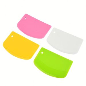 Wholesale Flexible PP <b>Plastic</b> Multipurpose Kitchen Pastry Dough Cutter Bowl Spatula <b>Bench</b> Scraper for Bread Dough Baking - Product Image 3