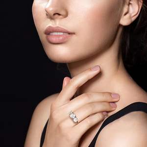 แหวนหมั้นเพชรโมอิสสีเงินสเตอร์ลิงวงแหวนแต่งงานทำจากหิน<span class=keywords><strong>3</strong></span>เม็ดพร้อมด้วยแหวนสัญญาครบรอบปีที่ได้รับการตัดแบบกลม - Product Image 2