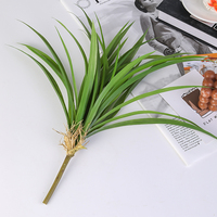 Tanaman hias imitasi daun kayu putih tanaman hijau Polystichum aglonema dekorasi vas rumah Chlorophytum Comosum tanaman palsu