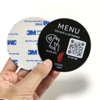 Kundenspezifisch Bedruckter QR-Code-Tag mit NFC-Menü-PVC-Karte und NTAG215-Chip 13,56MHz RFID-Kommunikation für Restaurant und Geschäft
