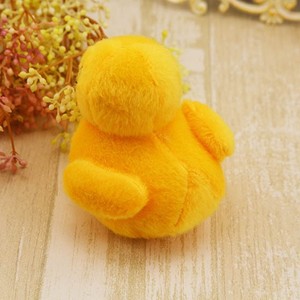 <b>Plush</b> Squeaky Yellow Duck Toy For <b>Cats</b> And Dogs Indoor Pet Sound Making Toy - Product Image 3