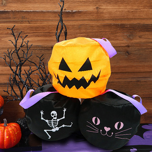 Disfraces de fiesta Qiankun, bolsa de dulces de Halloween, talla única, naranja y negro, asa comprimible con resorte, accesorios de fiesta para niños - Product Image 1
