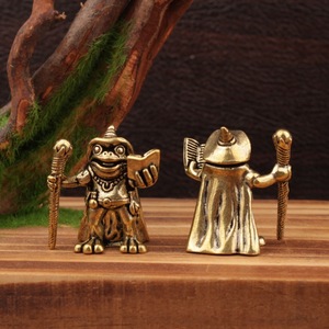 Figurine de sorcier grenouille en laiton tenant un livre de sorts, ornement de bureau, décoration intérieure, unisexe, 12 ans et plus, produit fini - Product Image 3
